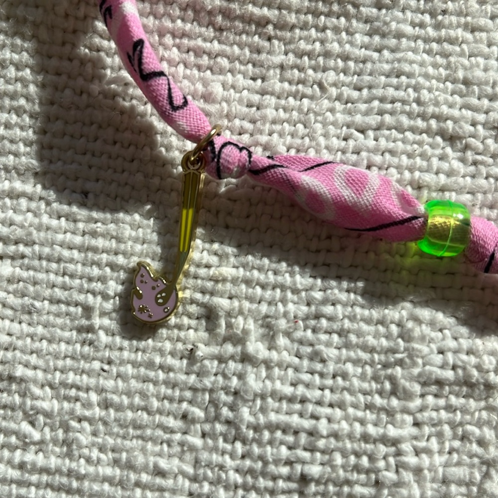 🔥Hand Made Bandana Necklace / ALWAYS BURN BRIGHT BABY 🔥 - Picture 4 of 7